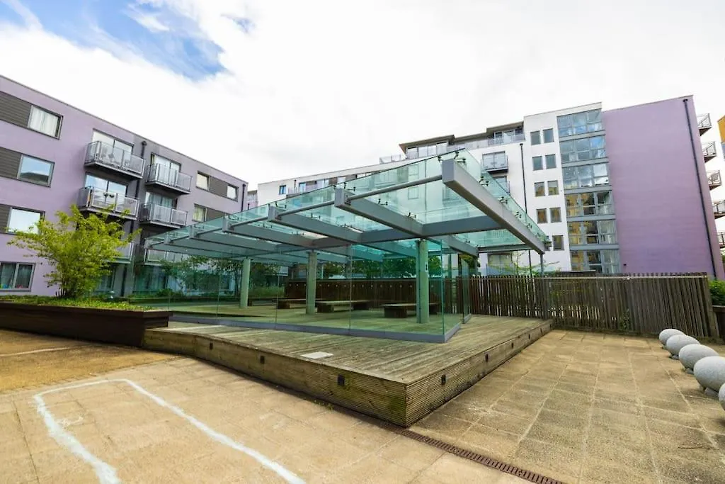 Igm 2Beds Property Apartment London 0*,  United Kingdom