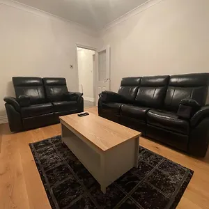  Apartment Homely And Very Comfortable